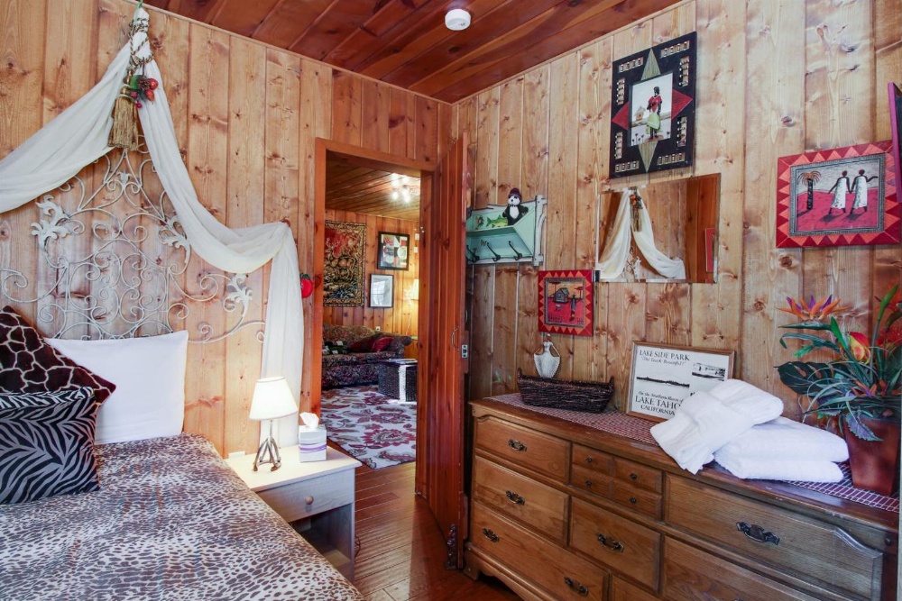 Room 1